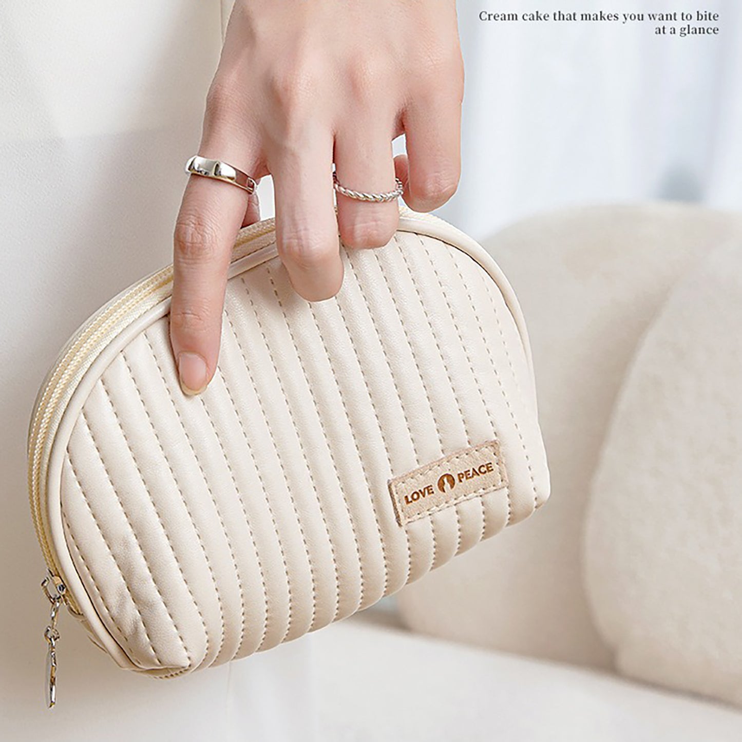 Round Cake Cosmetic Bag